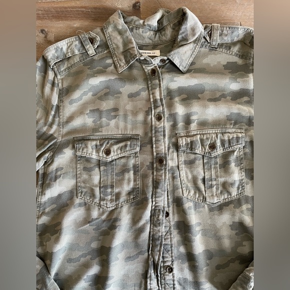 Camo button down - Picture 3 of 6